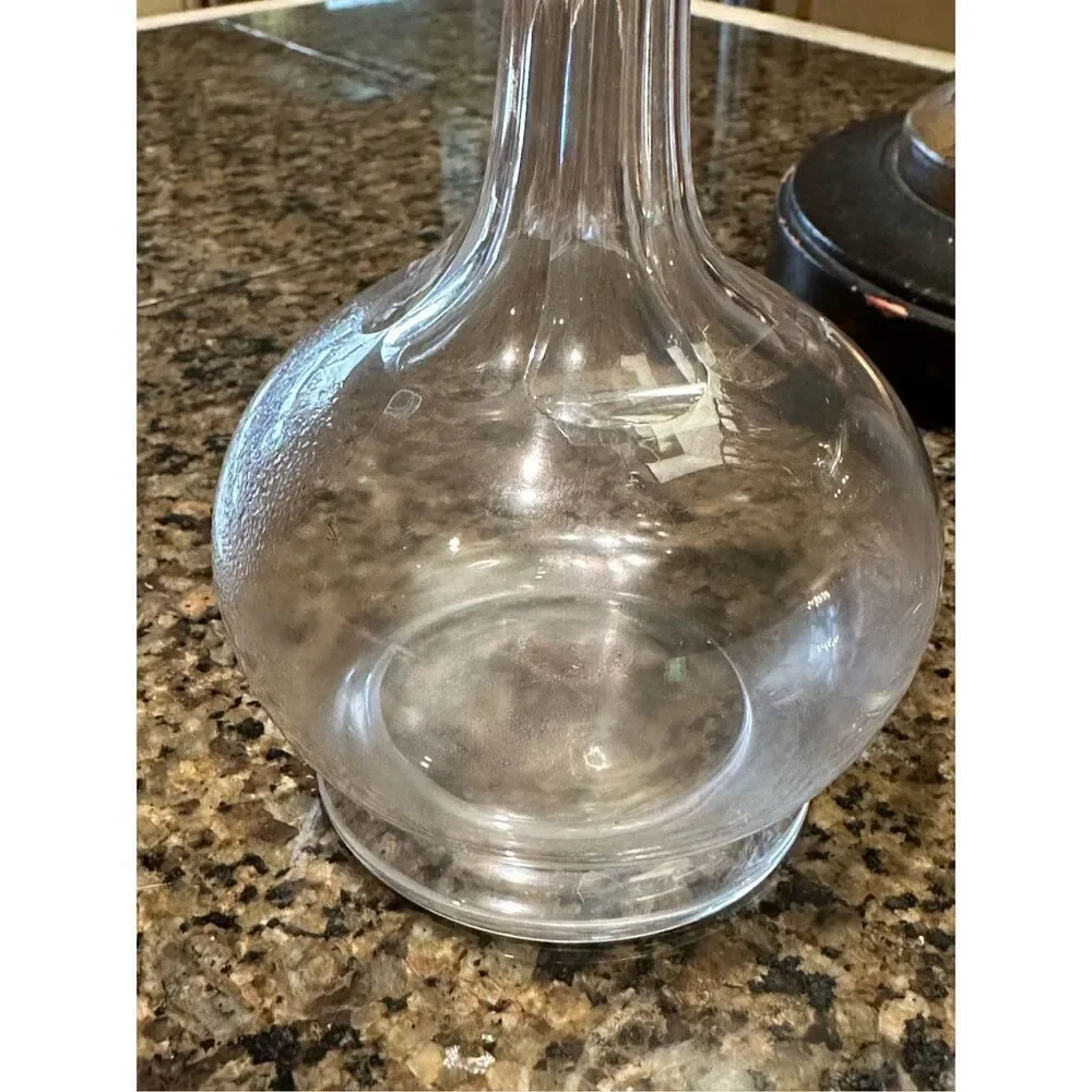 Two vintage bud vases